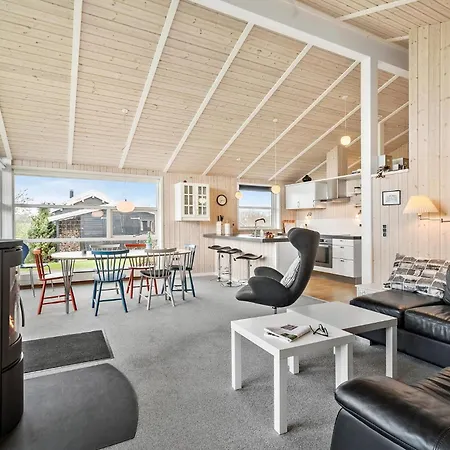 Stunning In With Kitchen